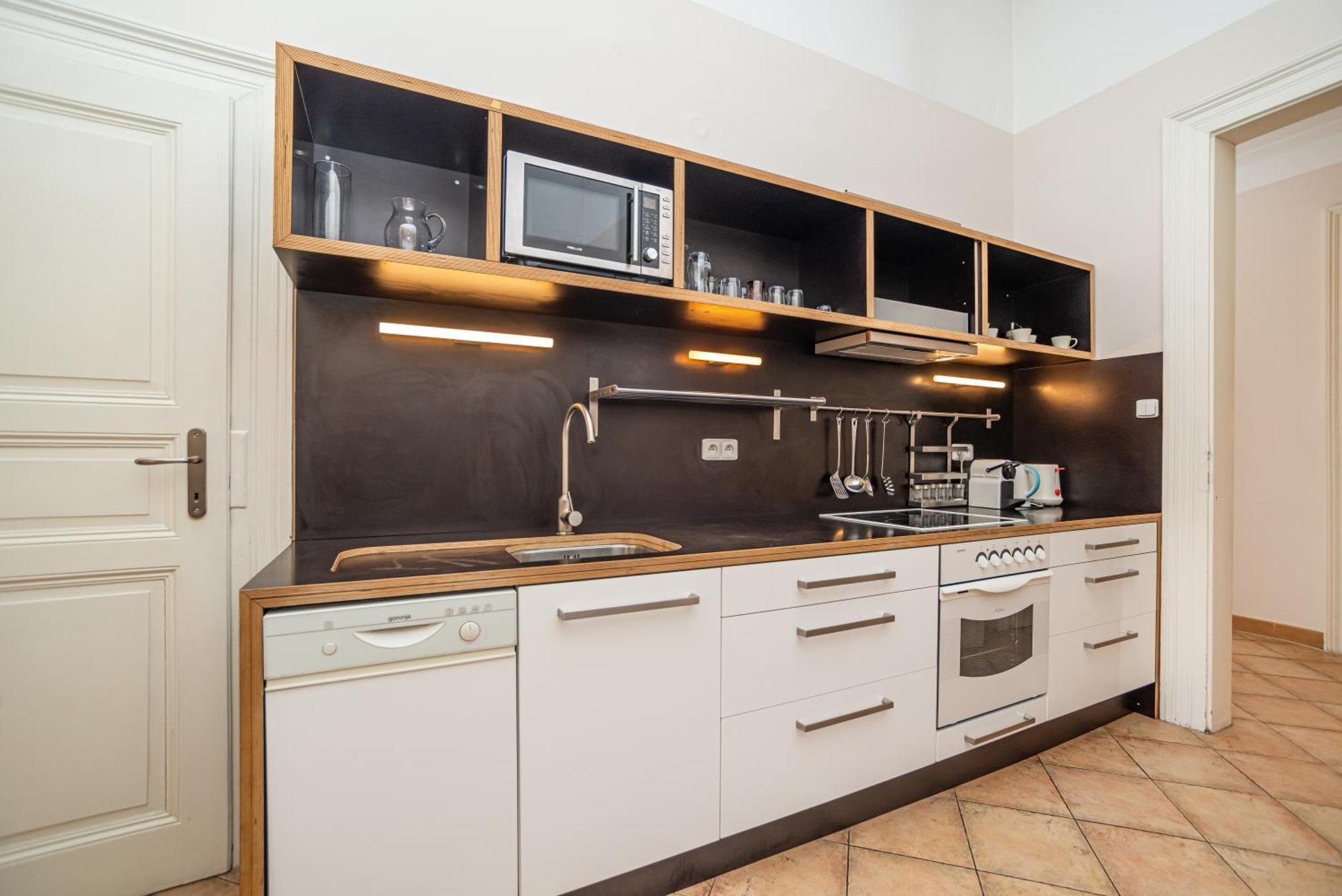 Large And Modern Apartment In The Heart Of براغ المظهر الخارجي الصورة
