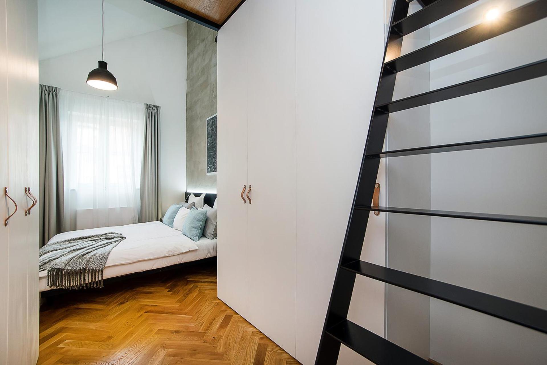 Large And Modern Apartment In The Heart Of براغ المظهر الخارجي الصورة
